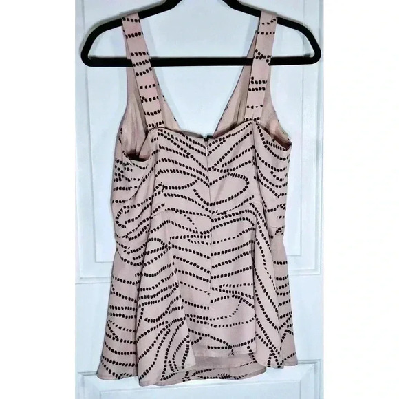 CAbi Sophia Cami Tank V-Neck Blouse Pink & Gray Summer Spring Size 8 NWT - Picture 2 of 5